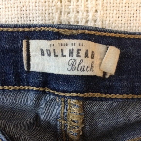 Medium wash skinny jeans - Picture 3 of 6